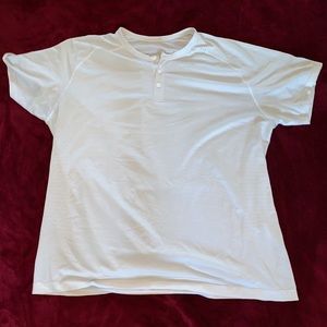 Lululemon white workout shirt. XXL GREAT CONDITION